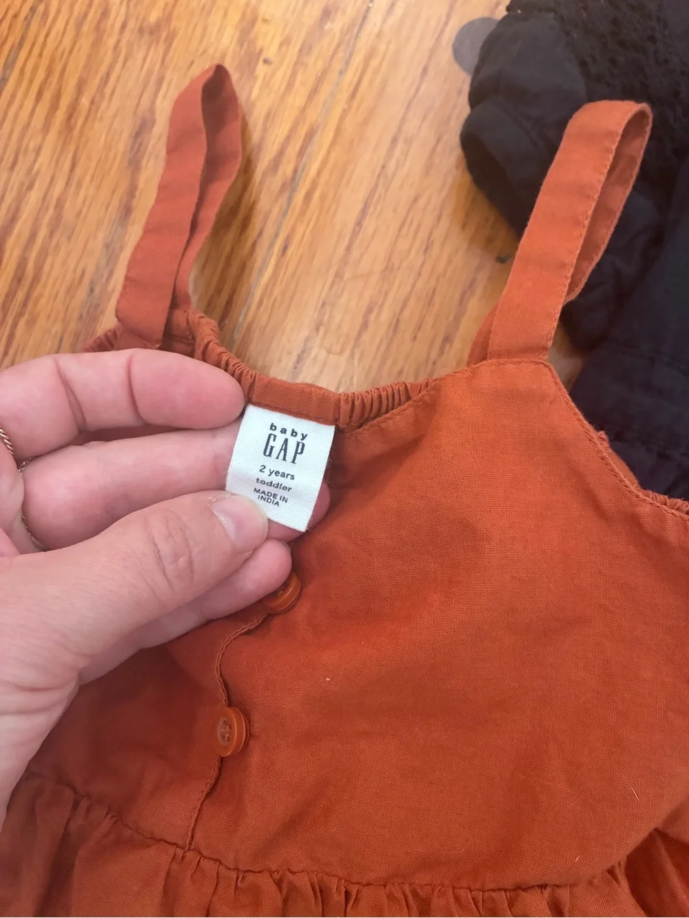 GAP 2t bundle, one dress two tops